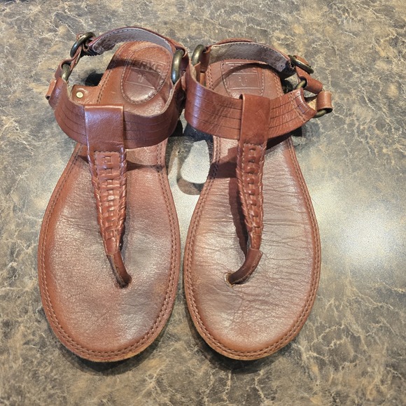 Frye Alessia Artisanal T Strap Sandal 5.5M Cognac Leather Boho Summer Festival - Picture 2 of 7